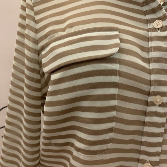 Old Navy. Size SP. Long Sleeve, Button Down, Sheer Shirt. Button Cuffs. B22 - Picture 3 of 7